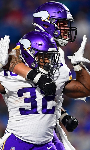 Bills' backups stage big rally late, beat Vikings 27-23